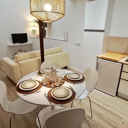 Apartment Alamos & Old Town By Ele *